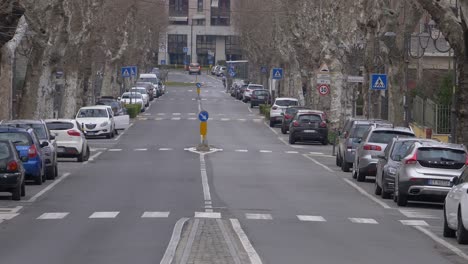 Saluzzo,-Piemont,-Italien,-Leere-Straßen,-Altstadt,-Alte-Gebäude,-Monumente