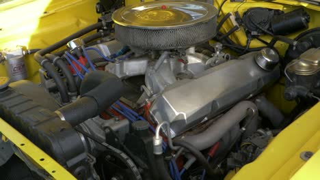 Reveal-shot-of-the-engine-of-a-restored-dodge-challenger