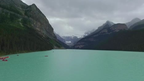 Turquoise-Louise-Lake-in-Rockies-Mountains,-Banff-National-Park,-Alberta,-Canada