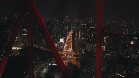 Verkehr-Auf-Den-Straßen-Der-Stadt-Bei-Nacht-Vom-Tokyo-Tower-In-Minato,-Tokio,-Japan-Gesehen