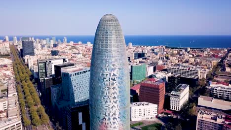 Luftaufnahme-Der-Stadt-Barcelona-Mit-Dem-Wolkenkratzer-Torre-Glories-In-Spanien