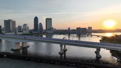 Jacksonville-Florida-órbita-Aérea-Al-Amanecer