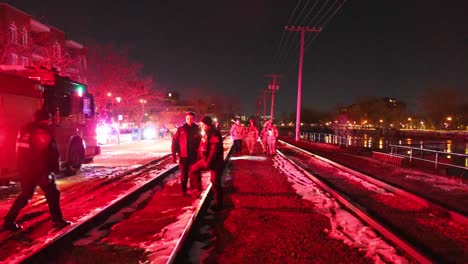 Policemen-and-Firefighters-At-The-Scene-Of-Hypothermia-Accident-In-Montreal,-Canada
