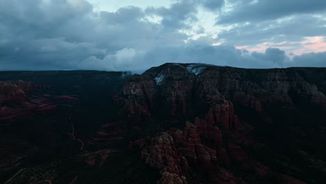 Majestuoso-Paisaje-Natural-Del-Parque-Nacional-Del-Gran-Cañón-Al-Atardecer-En-Sedona,-Arizona,-Ee.uu.