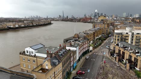 Wapping,-London,-Großbritannien,-Riverside-Apartments,-Drohne,-Luftaufnahme