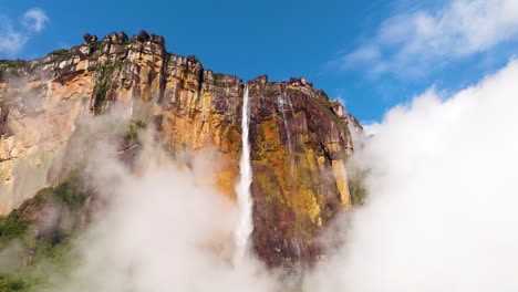 La-Cascada-Ininterrumpida-Más-Alta-Del-Mundo:-Salto-Ángel-Del-Parque-Nacional-Canaima,-Venezuela.