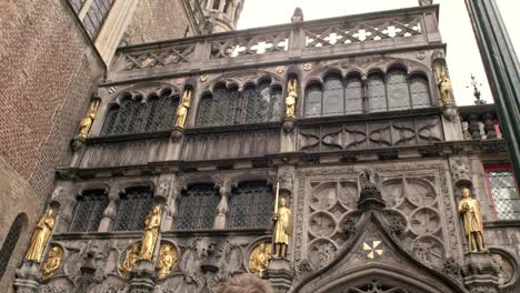 Details-Of-Facade-Of-Basilica-Of-The-Holy-Blood-In-Bruges,-Belgium