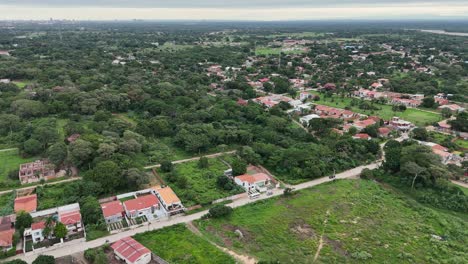 Sobre-Las-Verdes-Colinas:-Explorando-La-Grandeza-Rural-Desde-Arriba