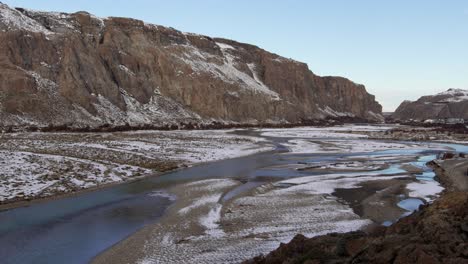 Einspielaufnahme-Des-Gefrorenen-Tals-Des-Rio-De-Las-Vueltas-In-Der-Nähe-Von-El-Chalten,-Patagonien,-Argentinien