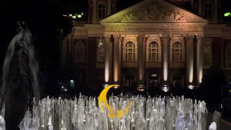 ¿Instalación-De-Luces-De-&quot;noche-De-Luna&quot;-En-La-Fuente-Frente-Al-Teatro-Nacional-“ivan-Vazov”?