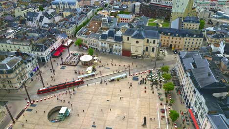 Plaza-De-La-República-O-Place-De-La-Republic,-Le-Mans-En-Francia