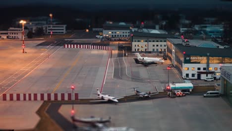 Vaclav-Havel-airport-at-night