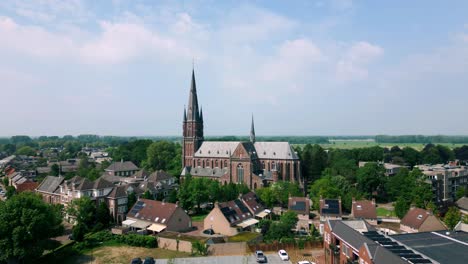 Iglesia-De-Nuestra-Señora,-Punto-De-Referencia-Religioso-De-Brabante-En-El-Pueblo-De-Cranendonck,-Budel.