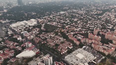 Analyse-Des-Ozonwertes-In-Mexiko-Stadt,-Drohnenperspektive