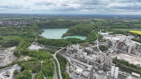 Large-mining-and-quarry-installation-at-the-mines-at-Rutzkausen,-Germany