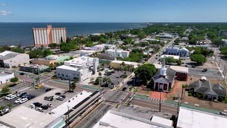 Aéreo-Muy-Por-Encima-De-Titusville-Florida