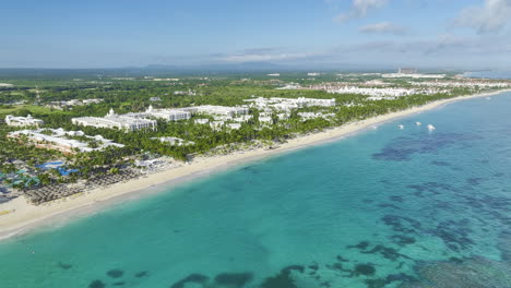 Alojamiento-Exclusivo-En-Un-Resort-De-Playa-En-Punta-Cana,-República-Dominicana