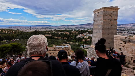 Ruinen-Von-Griechenland-Blockiert-Im-Frühling,-Denkmal-Des-Agrippa-In-Der-Akropolis