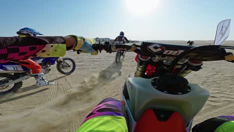 POV,-Start-of-the-motorbike-race-in-the-desert