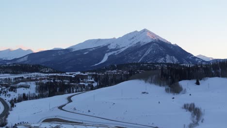 Winter-in-Colorado,-drone