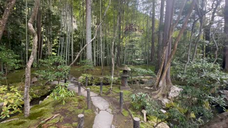 Jardín-Tenjuan-En-El-Templo-Nanzen-ji-En-Kioto,-Japón