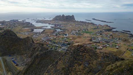 Vaeroy-City-Von-Hinter-Den-Ridge-Hills