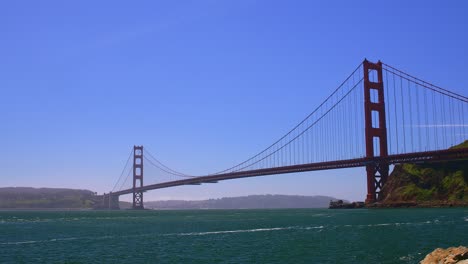 Golden-Gate-Bridge-from-Horseshoe-Bay-Marina-Harbor-with-Blue-Skies,-San-Francisco,-California,-USA