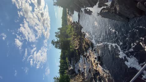 Landscape-of-the-lake-in-the-middle-of-the-forest