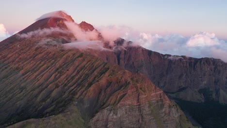Mount-Rinjani-summit-at-beautiful-sunset,-the-second-highest-volcano-in-Indonesia