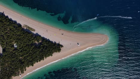 Drohnenansicht-Des-Golden-Horn-Beach-An-Einem-Sonnigen-Sommertag