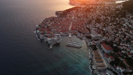 Stadt-Dubrovnik-Aus-Der-Vogelperspektive-Bei-Sonnenuntergang