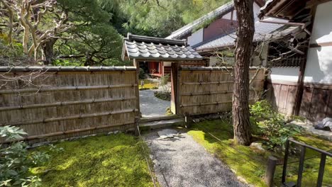 Walking-Through-The-Entrance-of-Jizoinsanmon-Temple-In-Kyoto,-Japan