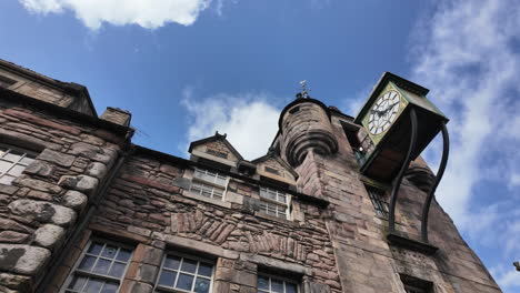 Historical-Tollbooth-Clock-in-the-city-Edingburgh-in-Scotland