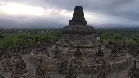 Aerial-view-of-Borobudur-temple,-Central-Java,-Indonesia