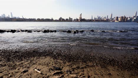 Midtown-Manhattan-Skyline-Scene-From-Across-The-River