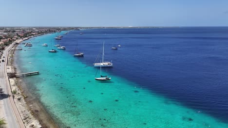 Karibische-Skyline-Am-Kradendijk-In-Bonaire,-Niederländische-Antillen