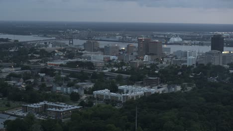 Establishing-drone-shot-of-Baton-Rouge,-Louisiana