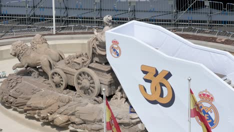 Cibeles-Square-in-Madrid,-Spain,-awaits-the-arrival-of-Real-Madrid-players-to-celebrate-their-36th-La-Liga-championship-beside-the-Fountain-of-Cibeles