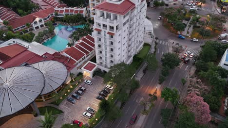 High-Above-the-Lively-Urban-Streets