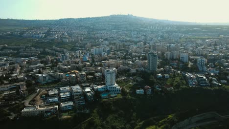 Drohnenaufnahme-Der-Stadt-Tiberias