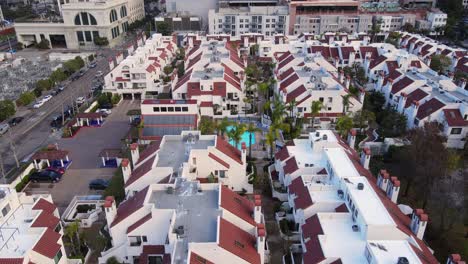 Iconic-Park-Row-condo-complex-in-downtown-San-Diego,-aerial-view