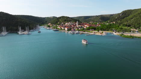 Reveal-Skradin-Town-Near-Krka-River-In-Sibenik-Knin-County-Of-Croatia,-Europe