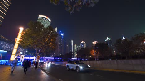 Downtwon-traffic-of-Shanghai-business-district-at-night,-China