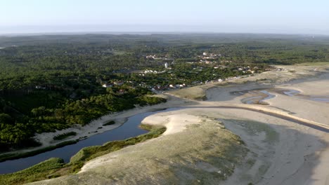 Aufnahme-Einer-Drohne-Der-Französischen-Küste-In-Moliets-et-Maa-In-Den-Landes