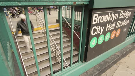 Entrada-Del-Metro-De-La-Ciudad-De-Nueva-York,-Time-lapse