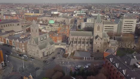 Toma-En-órbita-De-Un-Dron-De-La-Catedral-De-La-Iglesia-De-Cristo-De-Dublín