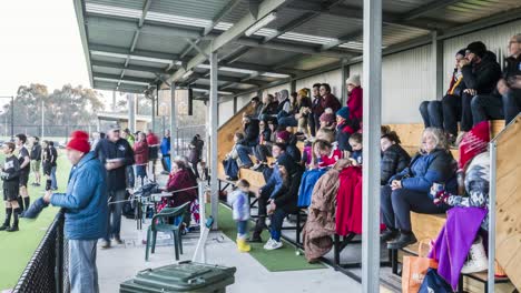 Zeitraffer-Der-Zuschauer-Bei-Einem-Feldhockeyspiel-Der-Herren-Premier-League-Im-Elgar-Park