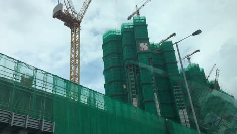 Turmdrehkräne-Auf-Der-Baustelle-Von-Hochhäusern-In-Chennai,-Indien