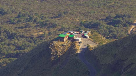 Lookout-point-in-the-mountains