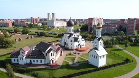 Pokrov-Nikolskaya-orthodox-church-in-Klaipeda,-Lithuania